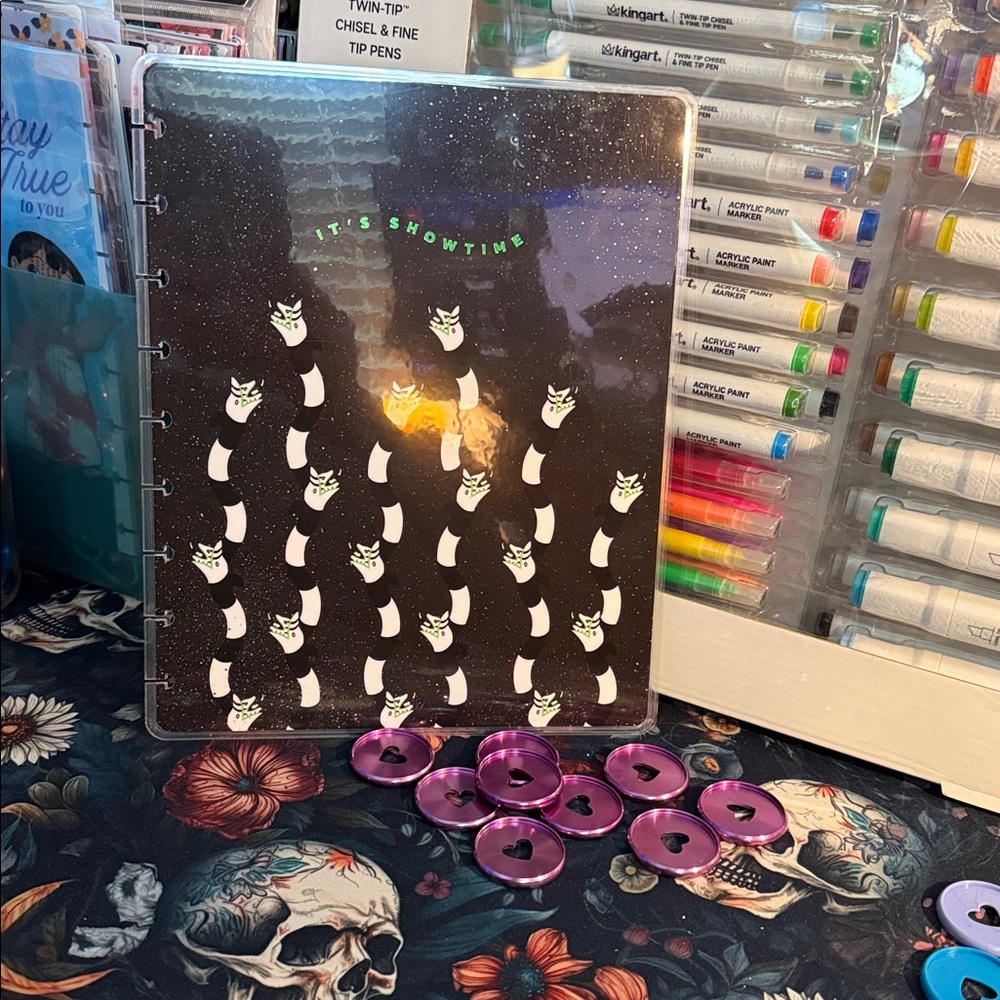 Happy planner beetlejuice cover “its showtime” w/ purple metal discs